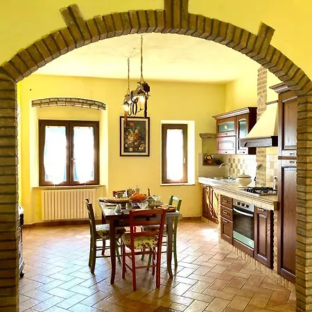 Agriturismo L'Antica Quercia Bauernhof