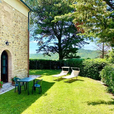 Agriturismo L'Antica Quercia Bauernhof Pomarance