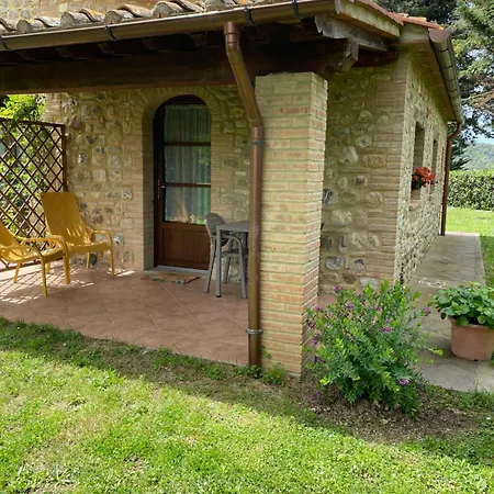 Farm stay Agriturismo L'Antica Quercia Pomarance